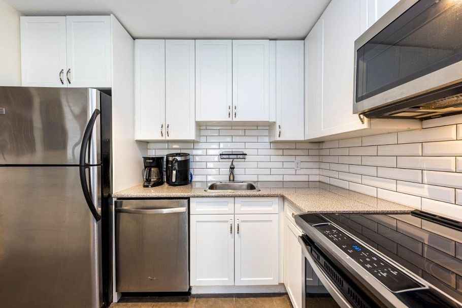 212 236 W 2nd Street North Vancouver, BC - 19