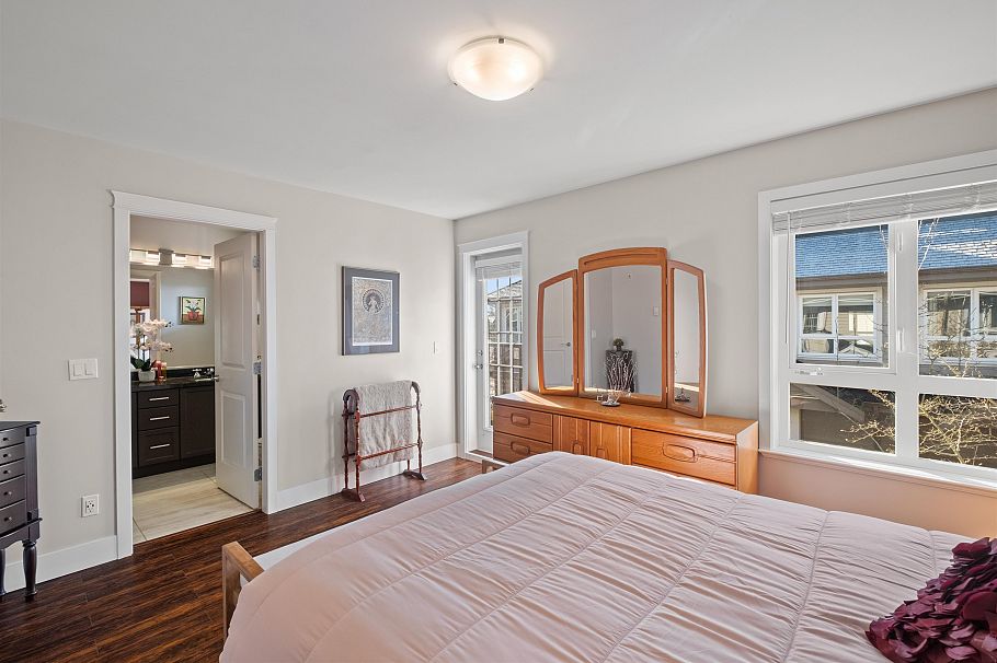 1127 St. Andrews Avenue North Vancouver, BC - 21