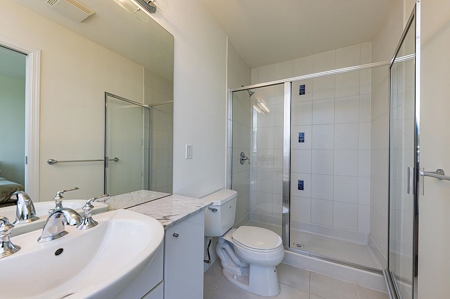PH1 168 E Esplanade North Vancouver, BC - 22