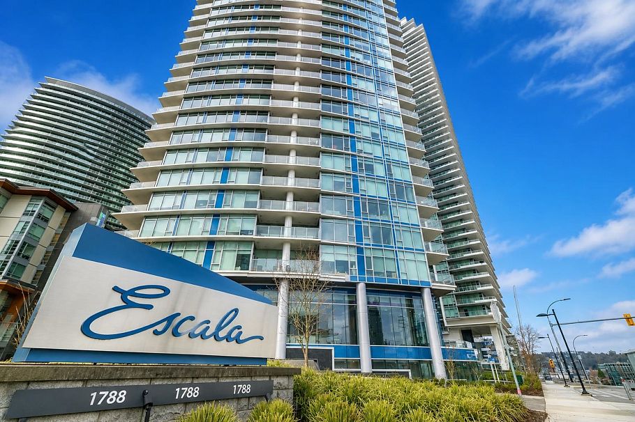 2202 1788 Gilmore Avenue Burnaby, BC - 2