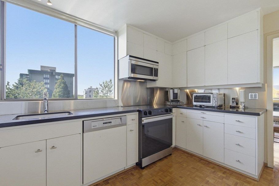 900 1685 W 14th Avenue Vancouver, BC - 12