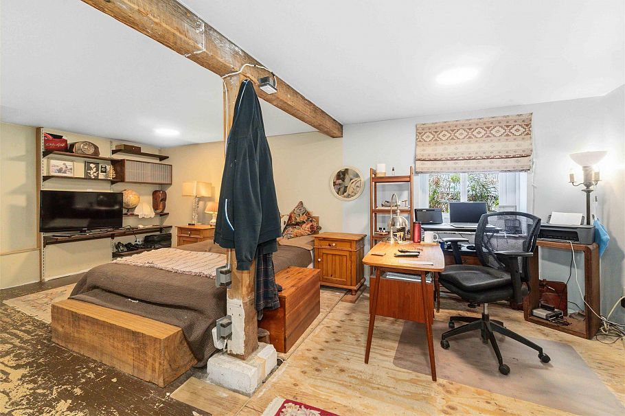 1783 E 37th Avenue Vancouver, BC - 16