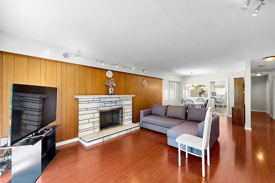 245 W 63rd Avenue Vancouver, BC - 12