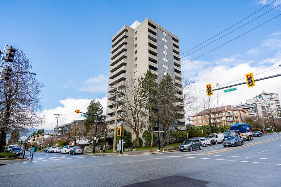 1202 110 W 4th Street North Vancouver, BC - 16