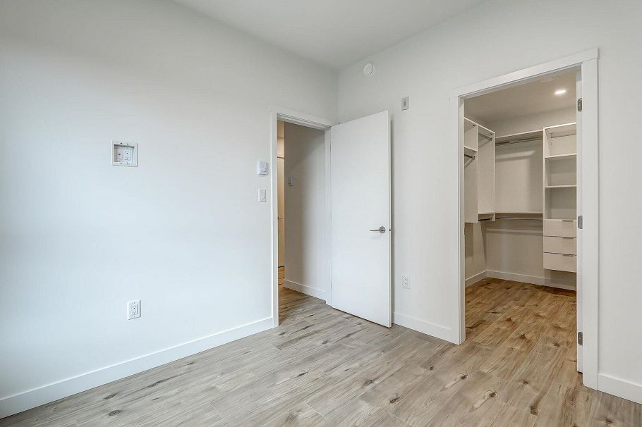 206 3594 Malsum Drive North Vancouver, BC - 22