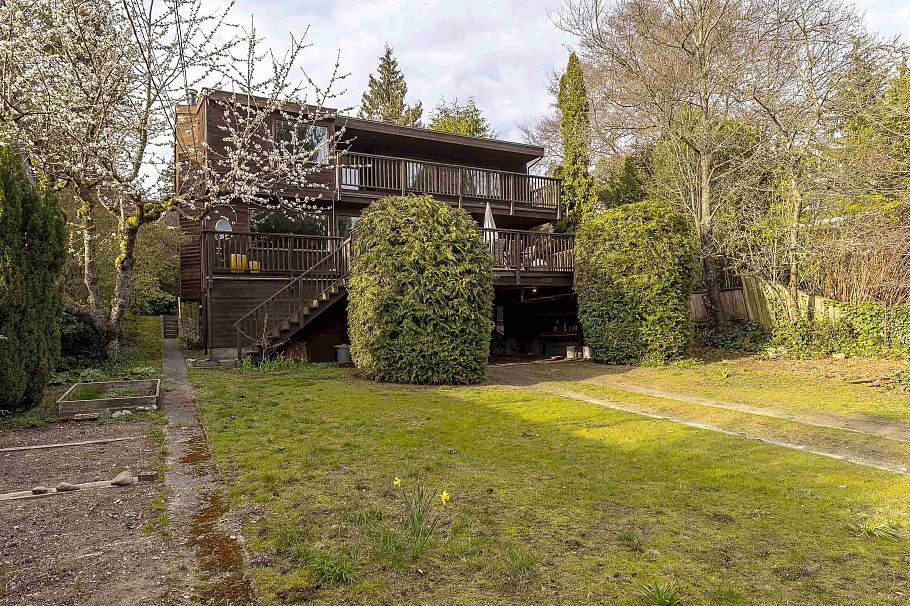 3956 W 38th Avenue Vancouver, BC - 29