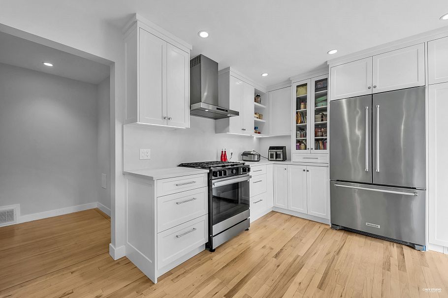 3521 Duval Road North Vancouver, BC - 11