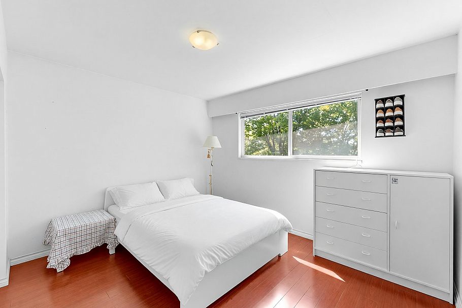 245 W 63rd Avenue Vancouver, BC - 7