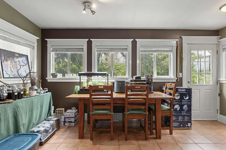 2258 Oxford Street Vancouver, BC - 8