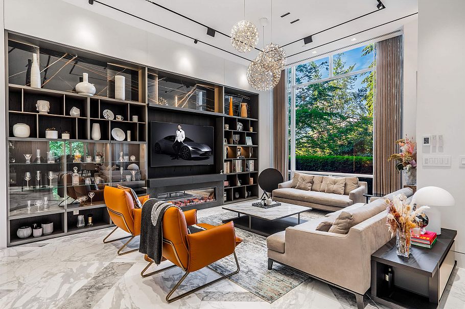 107 323 Jervis Street Vancouver, BC - 3