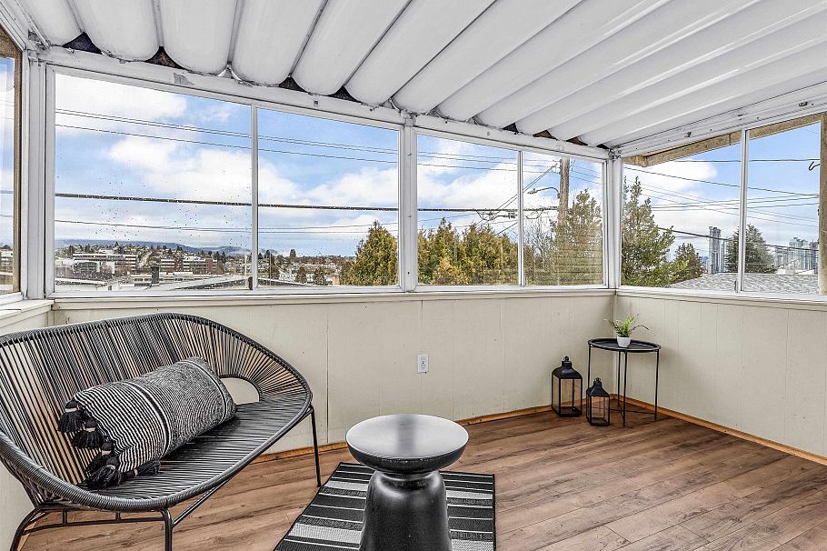 3031 E 16th Avenue Vancouver, BC - 11