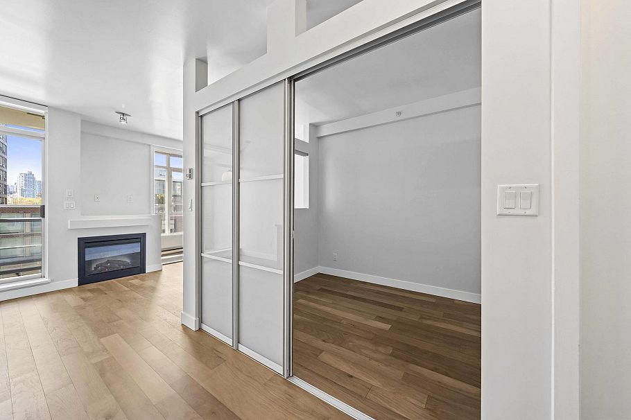 304 2055 Yukon Street Vancouver, BC - 18