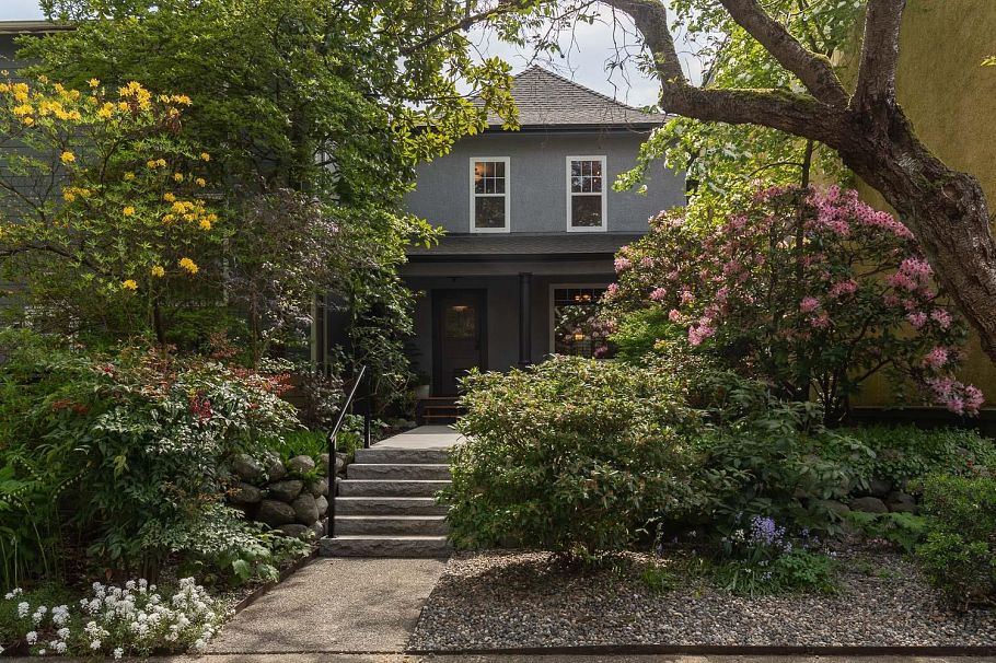 838 E Pender Street Vancouver, BC - 2