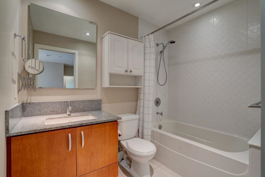 207 5955 Iona Drive Vancouver, BC - 24