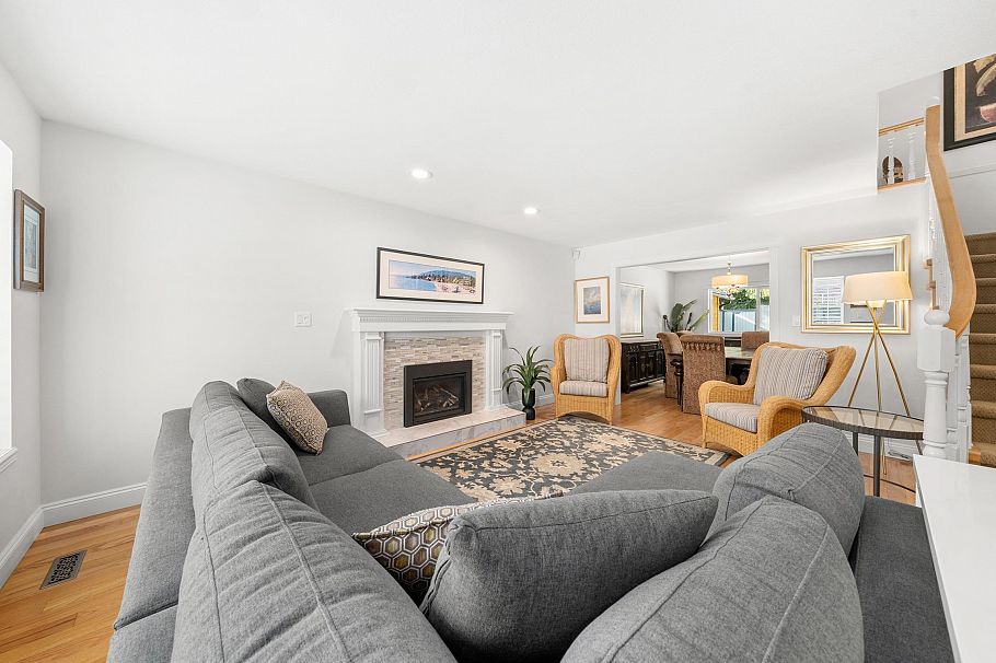 1216 Plateau Drive North Vancouver, BC - 6