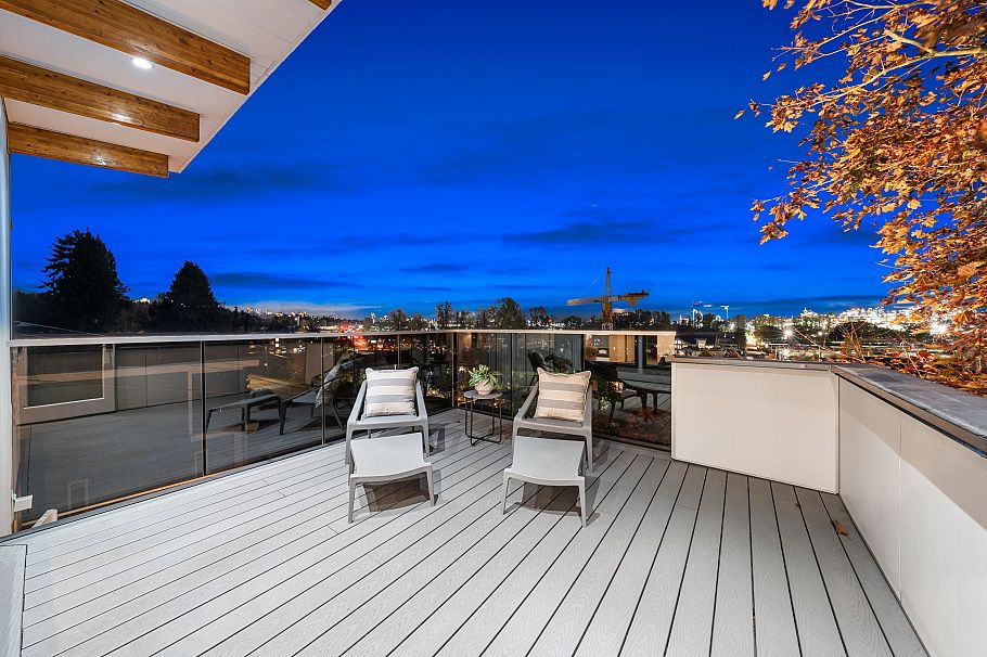 1140 W 17 Street North Vancouver, BC - 16