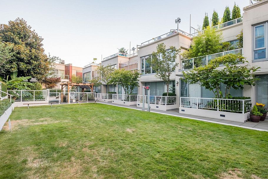 2201 550 Taylor Street Vancouver, BC - 32