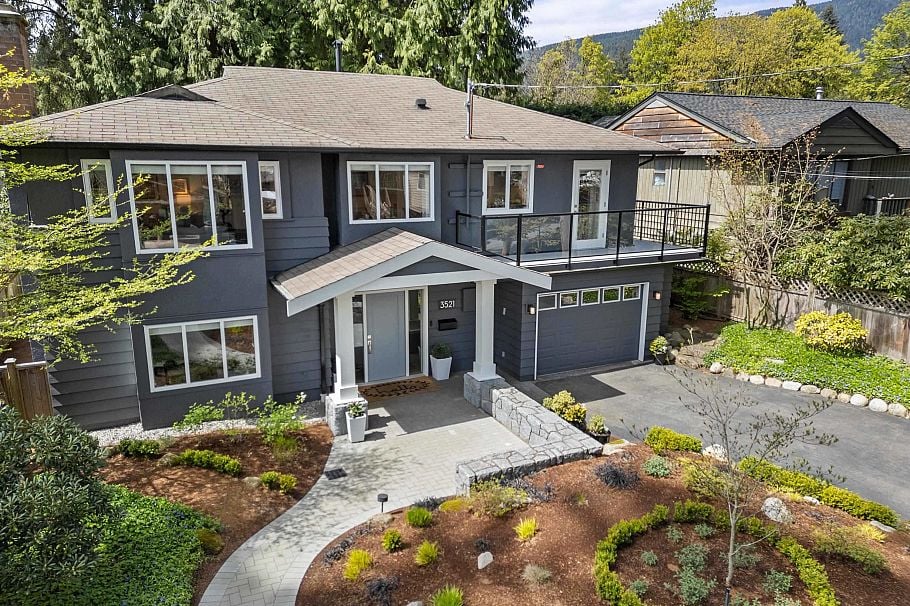 3521 Duval Road North Vancouver, BC - 1