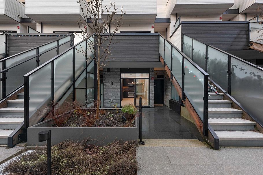 122 650 E 2nd Street North Vancouver, BC - 28