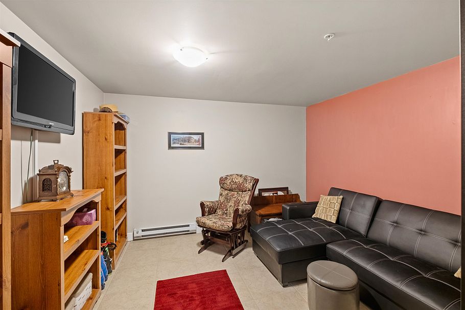 1127 St. Andrews Avenue North Vancouver, BC - 16