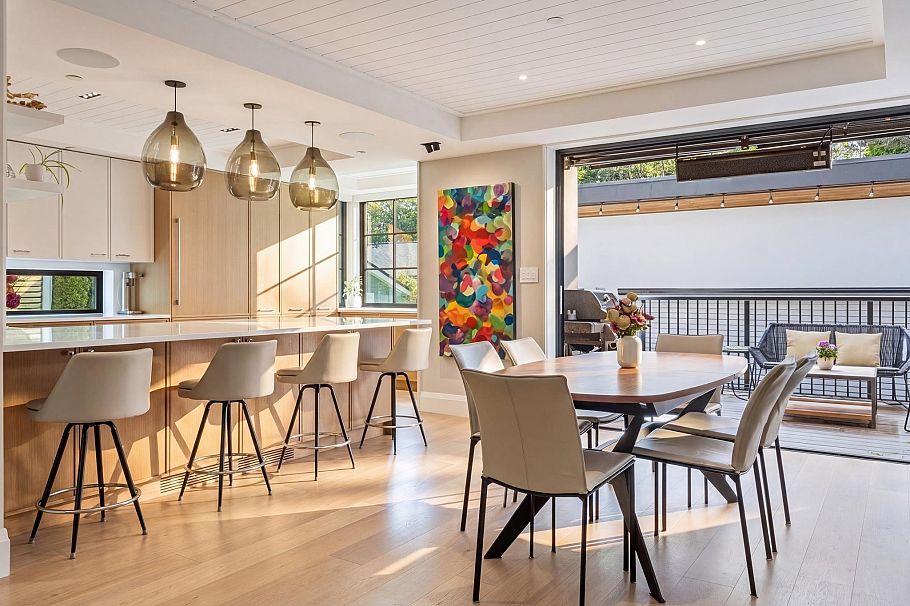 820 W 23rd Avenue Vancouver, BC - 1