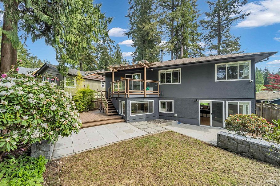 3521 Duval Road North Vancouver, BC - 3
