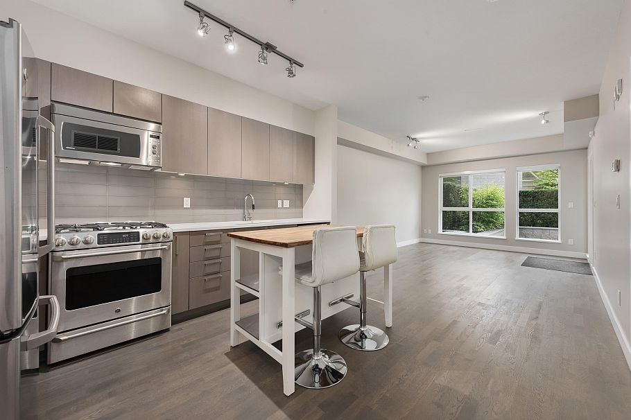107 10033 River Drive Richmond, BC - 13