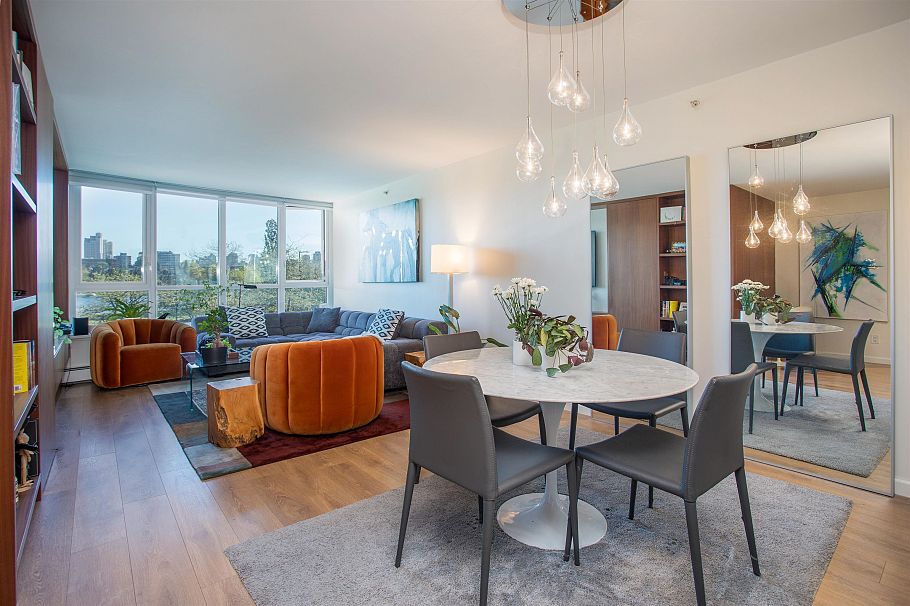 203 388 Drake Street Vancouver, BC - 1