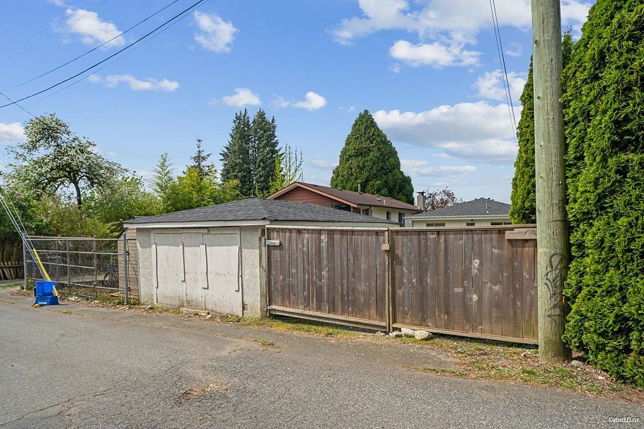 5702 Lancaster Street Vancouver, BC - 27