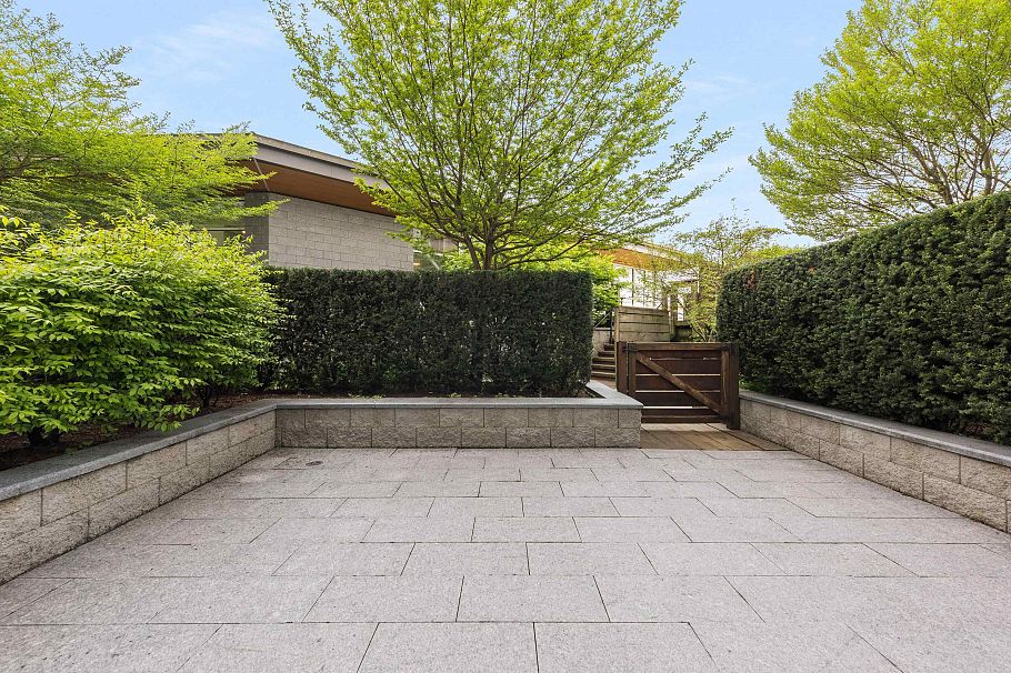 107 10033 River Drive Richmond, BC - 27