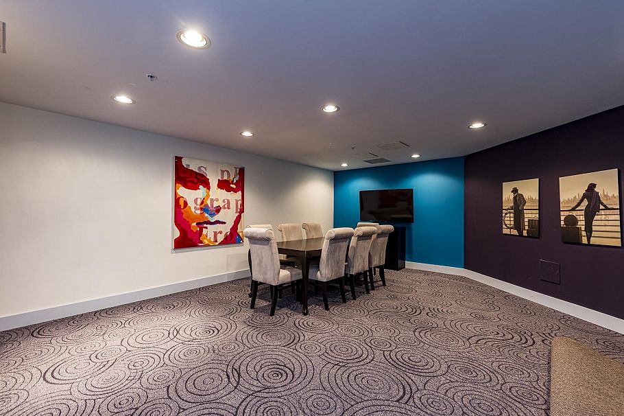 303 168 E Esplanade North Vancouver, BC - 26