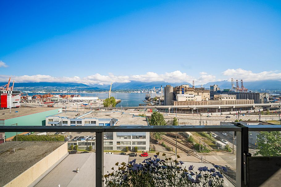 909 955 E Hastings Street Vancouver, BC - 21