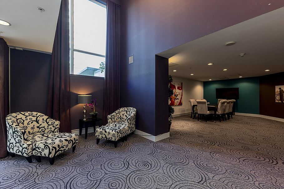 303 168 E Esplanade North Vancouver, BC - 25