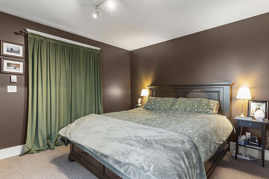 2258 Oxford Street Vancouver, BC - 9