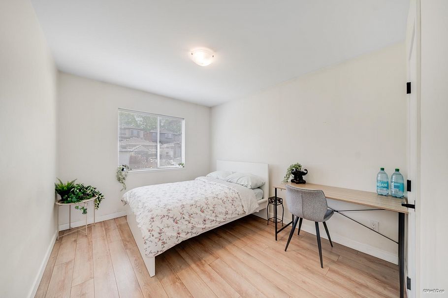 5702 Lancaster Street Vancouver, BC - 12