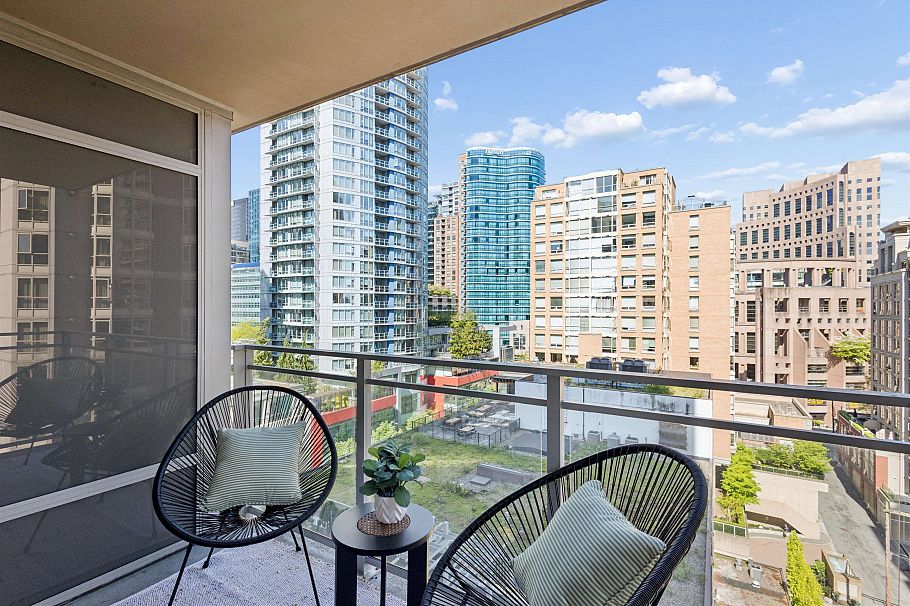 1205 888 Homer Street Vancouver, BC - 22