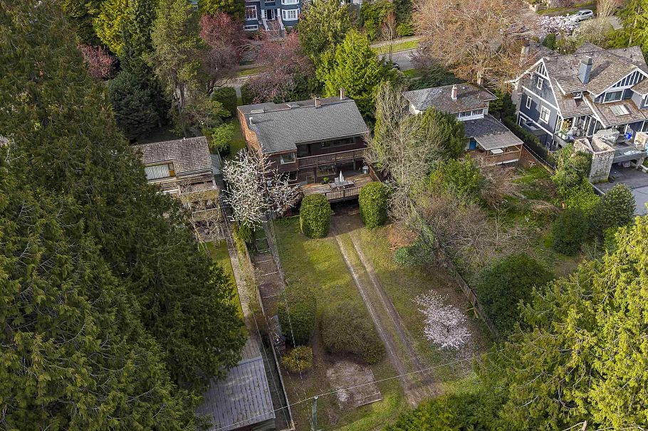 3956 W 38th Avenue Vancouver, BC - 33