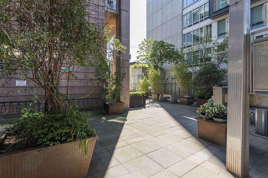 208 1529 W 6th Avenue Vancouver, BC - 24