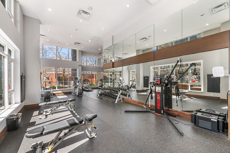 2765 Mountain Highway North Vancouver, BC - 25
