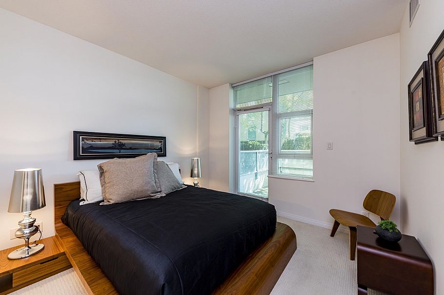 303 168 E Esplanade North Vancouver, BC - 15