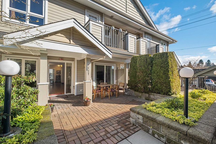 1127 St. Andrews Avenue North Vancouver, BC - 33