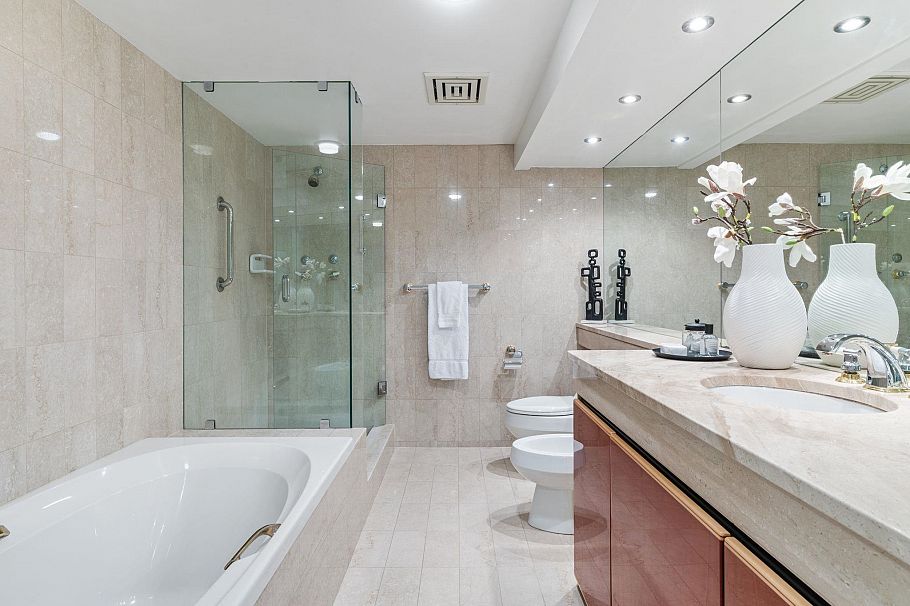 903 2350 W 39th Avenue Vancouver, BC - 16