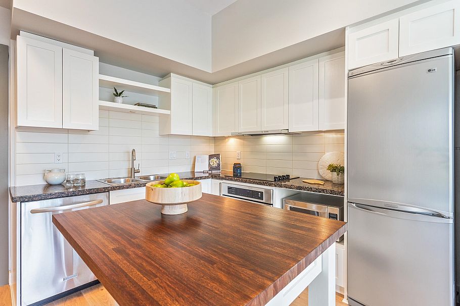 207 2288 W Broadway Vancouver, BC - 8