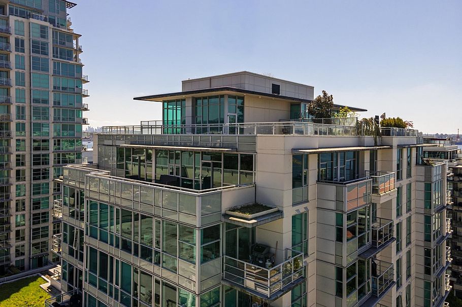 PH1 168 E Esplanade North Vancouver, BC - 32