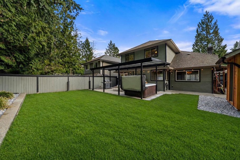 1216 Plateau Drive North Vancouver, BC - 33