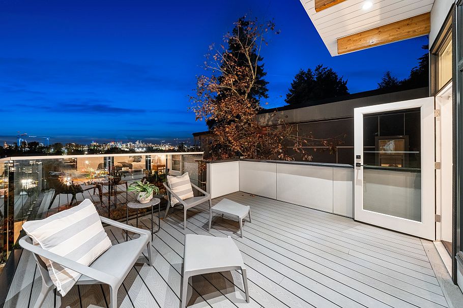 1140 W 17 Street North Vancouver, BC - 15