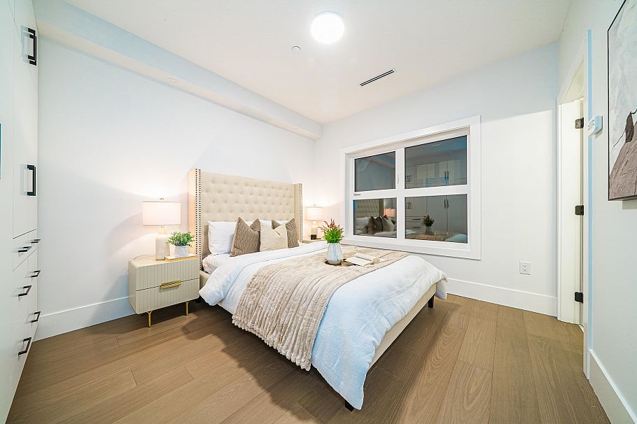 1 2735 W 8th Avenue Vancouver, BC - 21