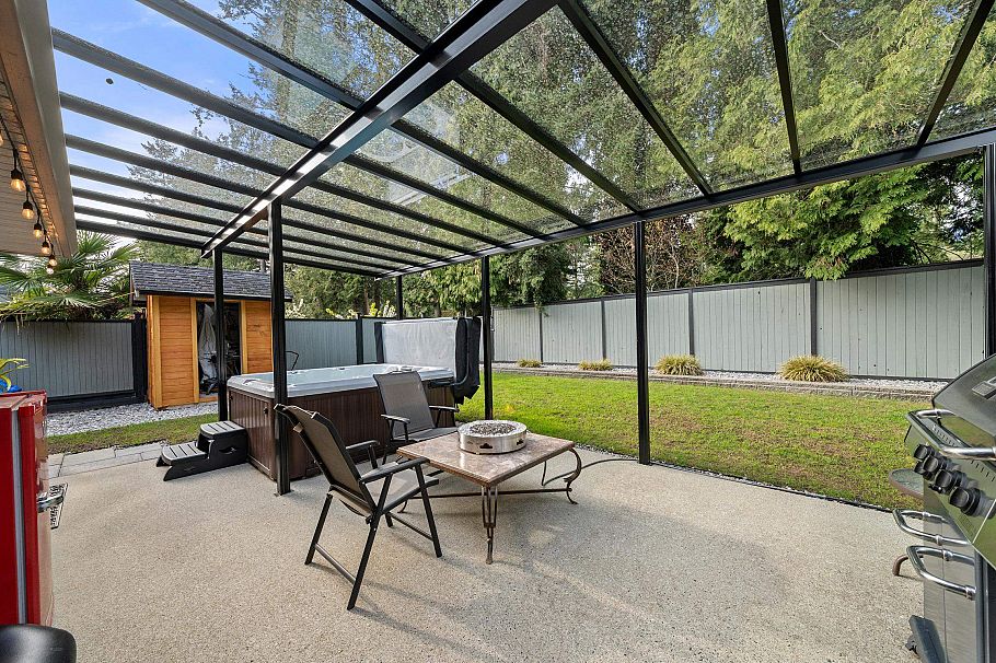 1216 Plateau Drive North Vancouver, BC - 32