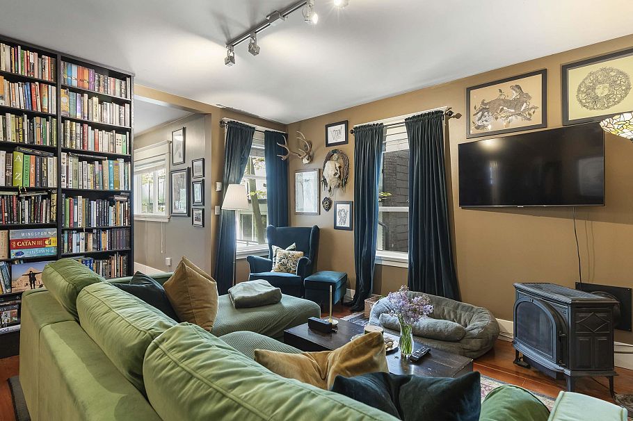 2258 Oxford Street Vancouver, BC - 4