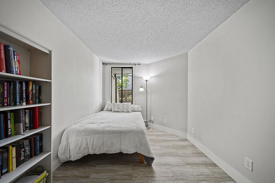 215 1080 Pacific Street Vancouver, BC - 17